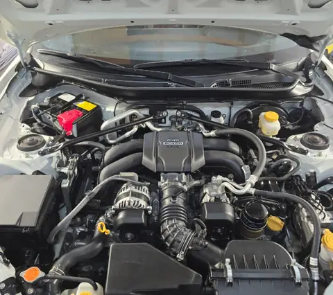 Nettoyage du compartiment moteur après le passage de Wash Work